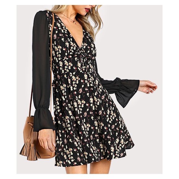 Black Floral Sheer Sleeves Lace Up Dress - Picture 2 of 5